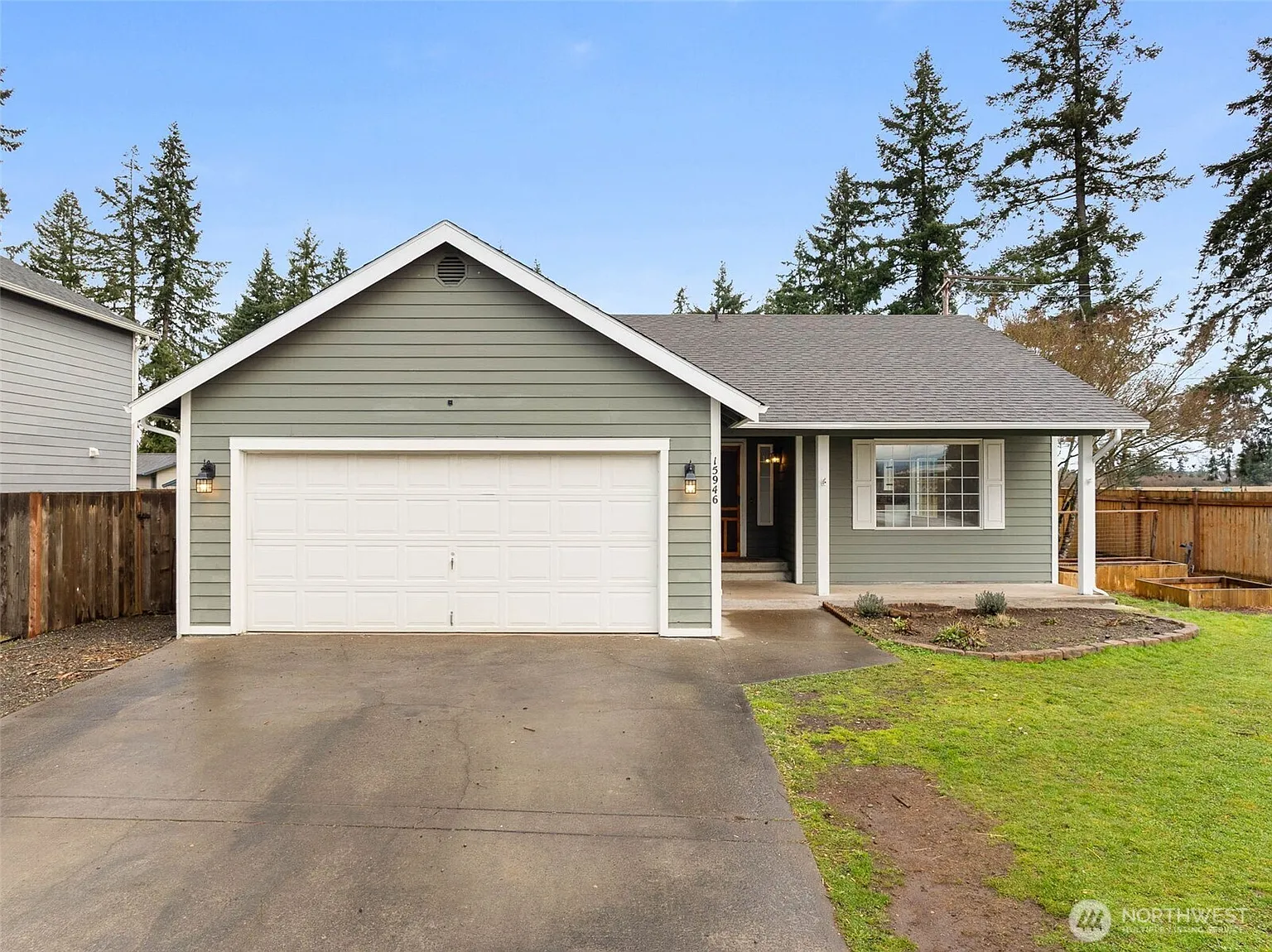 15946 Quail Meadows Court SE photo 1