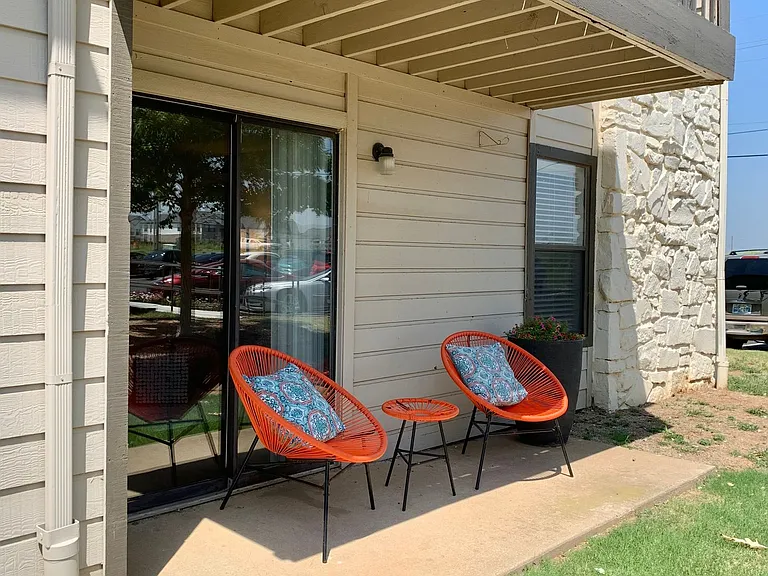 Quail Hollow Apartments — Photo 7