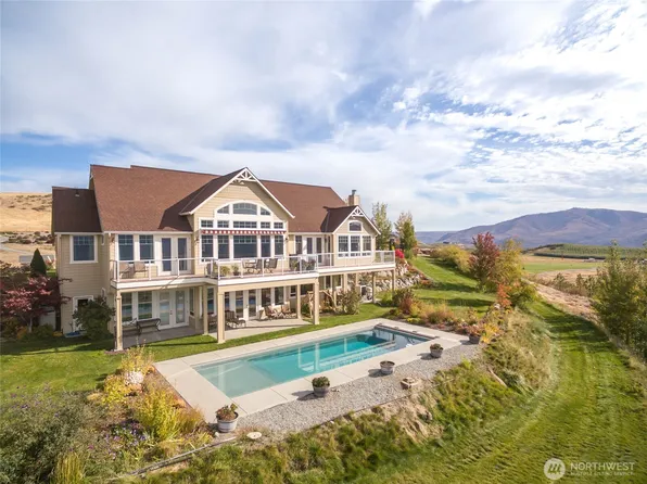 357 Lakayuse Road, Manson, WA 98831