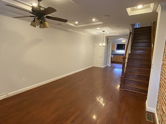5th image of 212 N Luzerne Ave #1