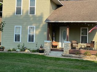 1202 1st Ave, Center Point, IA 52213