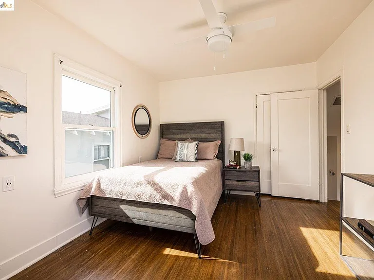 4326 Market St — Photo 8