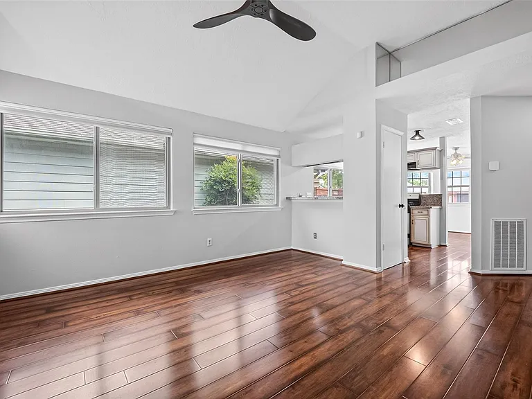 16174 Golden Sands Dr — Photo 5
