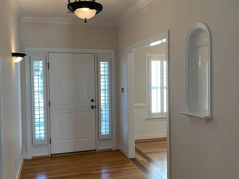 9406 Colvincrest Dr — Photo 3