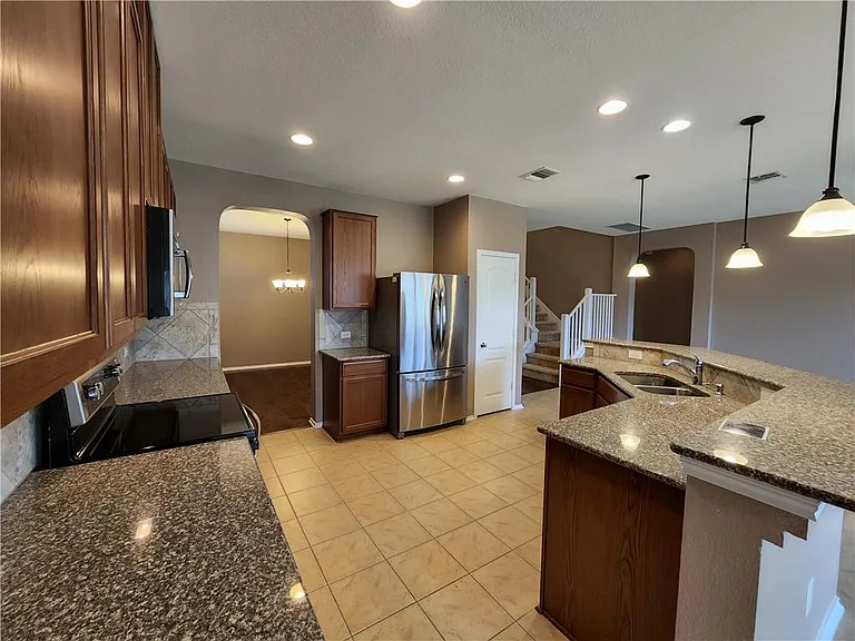 222 Telluride Dr — Photo 5