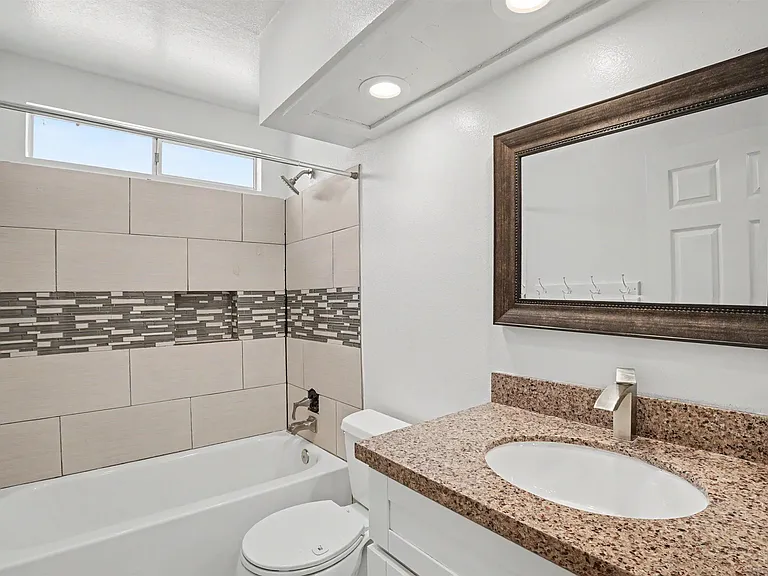 11333 Oak Creek Dr — Photo 14