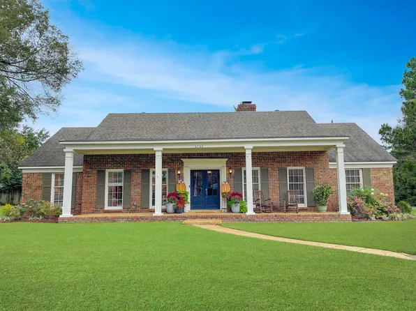 6720 Huntsman Cv, Memphis, TN 38120