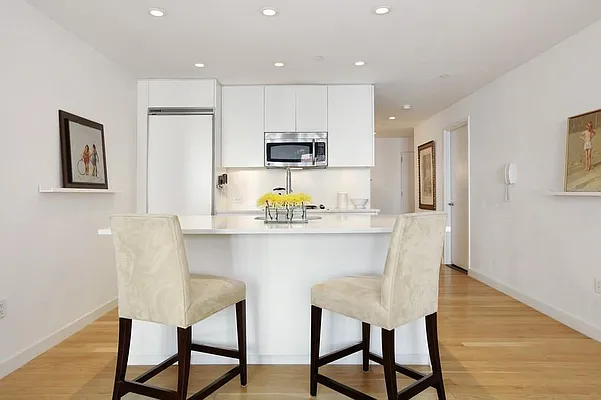 Sold by Warburg | media 3