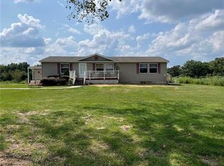 16500 Hereford Rd, Pleasant Hill, MO 64080