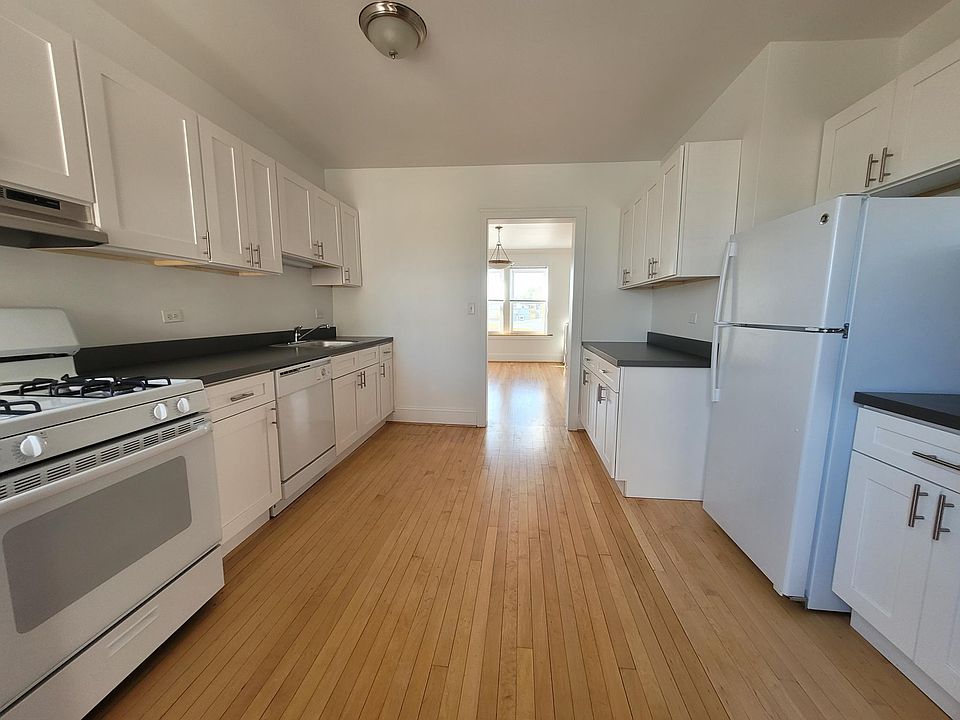 1st image of 4809 N Ashland Ave #2W