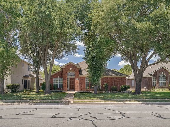 2nd image of 17004 Bishopsgate Dr