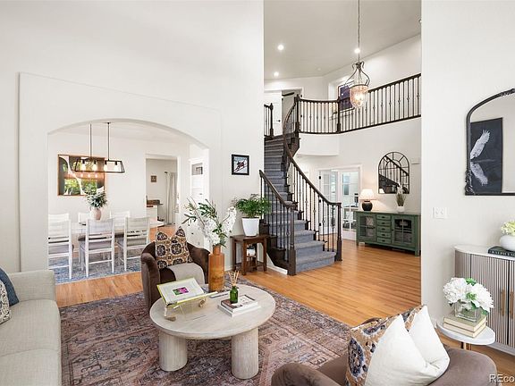 5th image of 10182 Knoll Circle