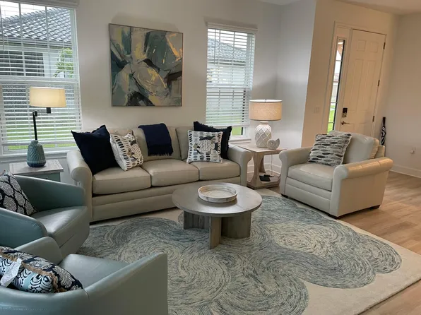 4733 Tortona Ct, Bradenton, FL 34211