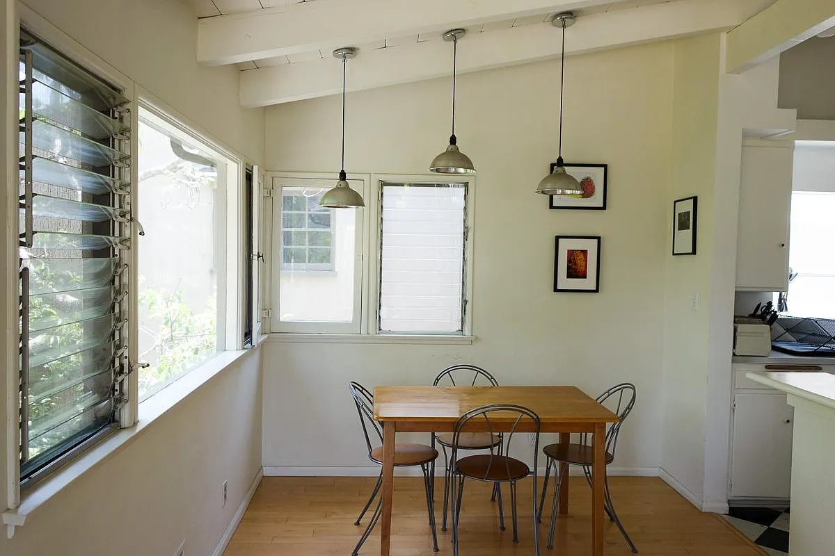 2232 Talmadge St — Photo 4
