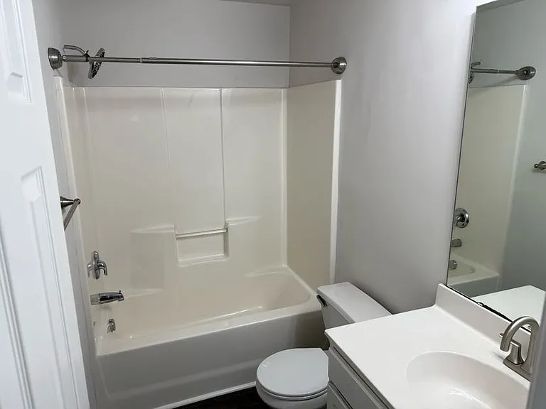 13121 Plaza Road Ext — Photo 16