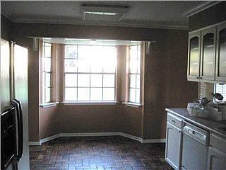 3rd image of 8500 Belmont Park Dr