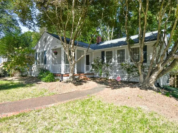 2000 Bluemont Dr, Greensboro, NC 27408