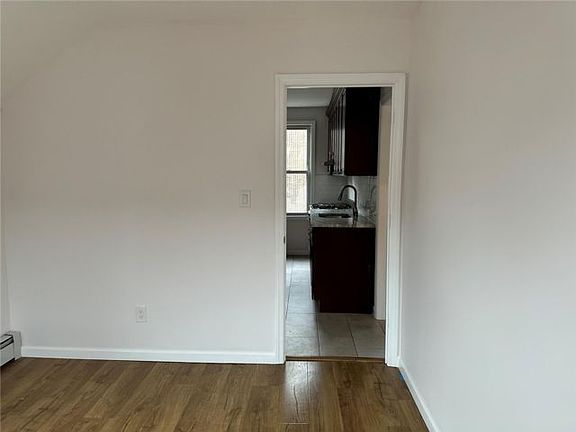 3rd image of 463 Main St APT 2B