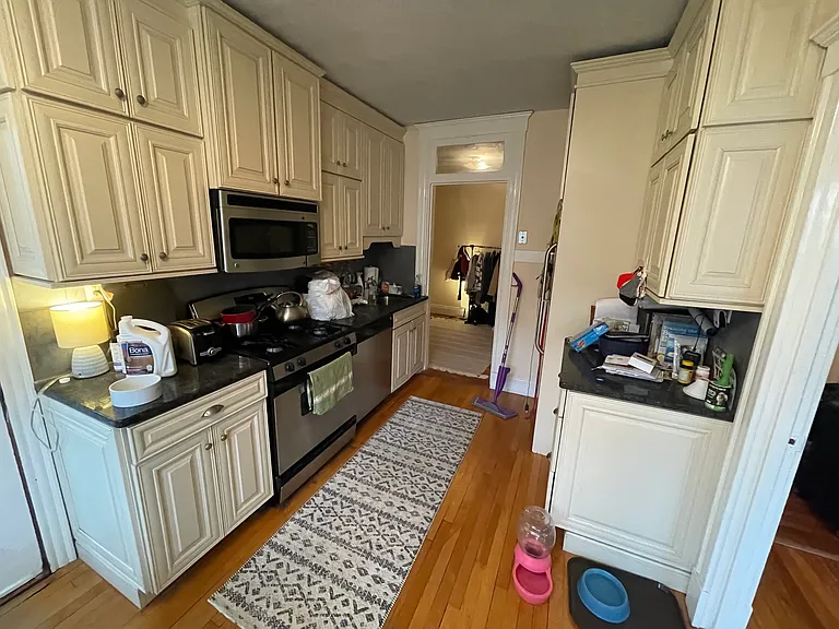 1109-1355 Comm ave units — Photo 10
