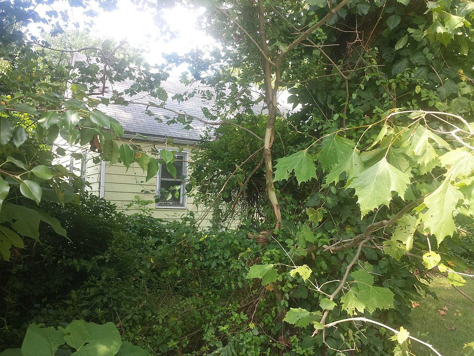 2nd image of 113 Old Marlton Pike