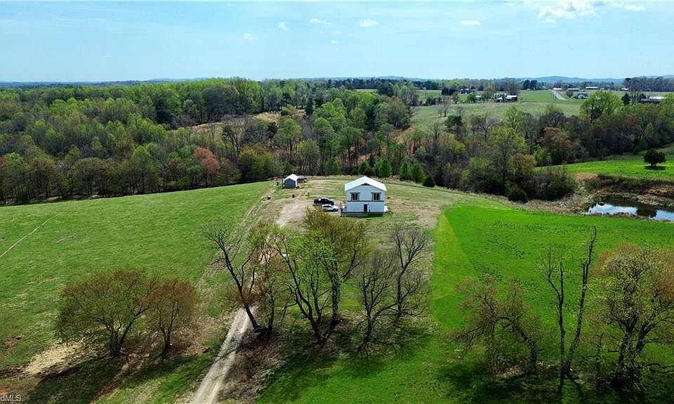 1st image of 322 Layell Rd