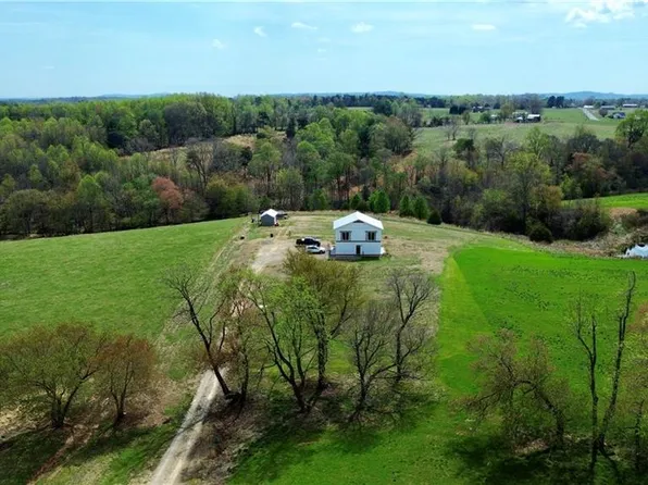 322 Layell Rd, Elkin, NC 28621