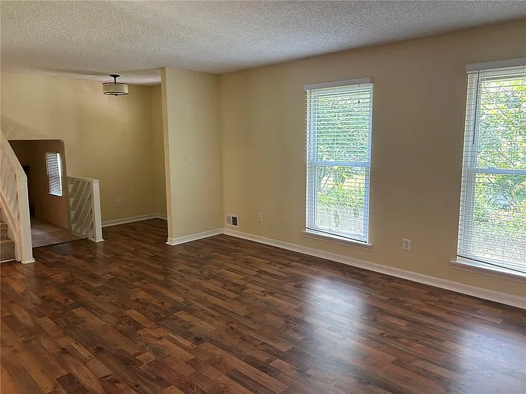 9775 Loblolly Ln — Photo 4