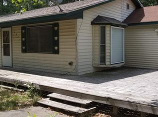 6844 Countryside Dr, Houghton Lake, MI 48629