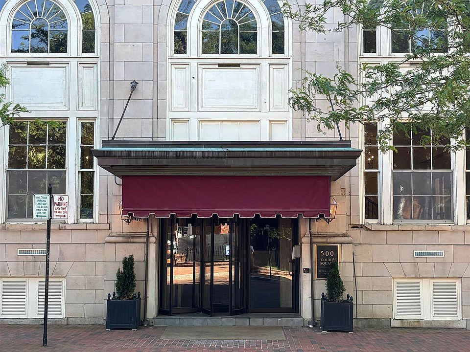 2nd image of 500 Court Sq APT 602