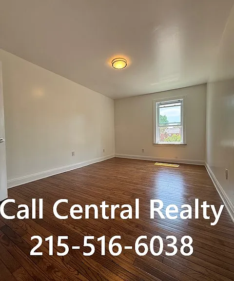 3556 Woodhaven Rd #2 — Photo 3