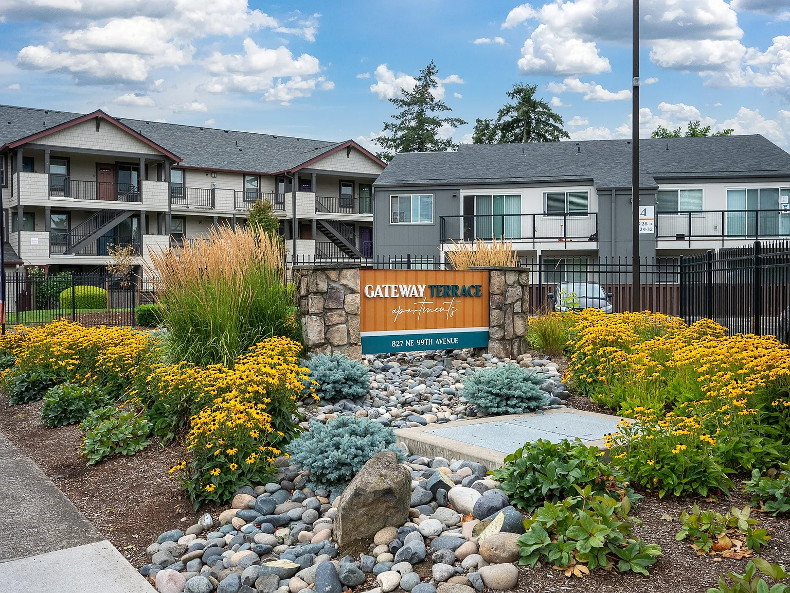 Gateway Terrace — Photo 1