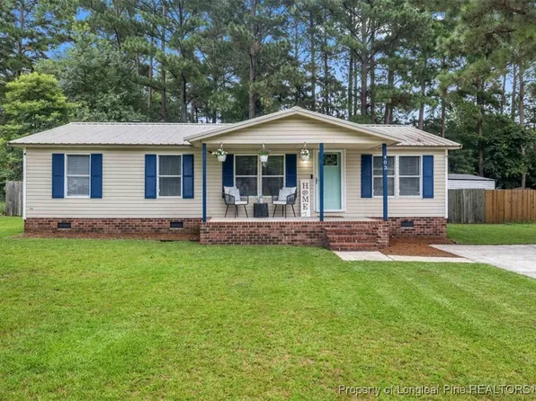 403 McDougald Dr, Raeford, NC 28376