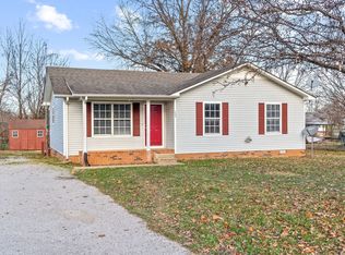 505 Indian Ave, Oak Grove, KY 42262