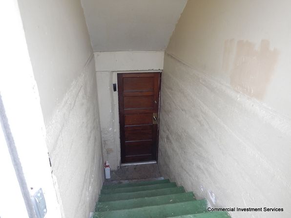 210 1/2 Elm St #2