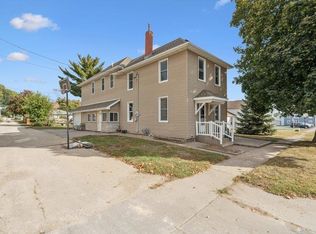 301 Market St, Bellevue, IA 52031