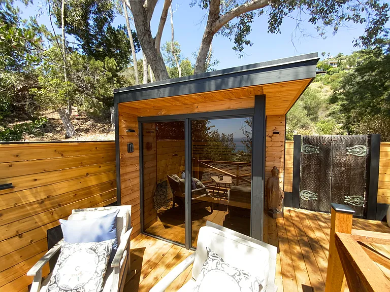 Ashton Dr — Photo 32