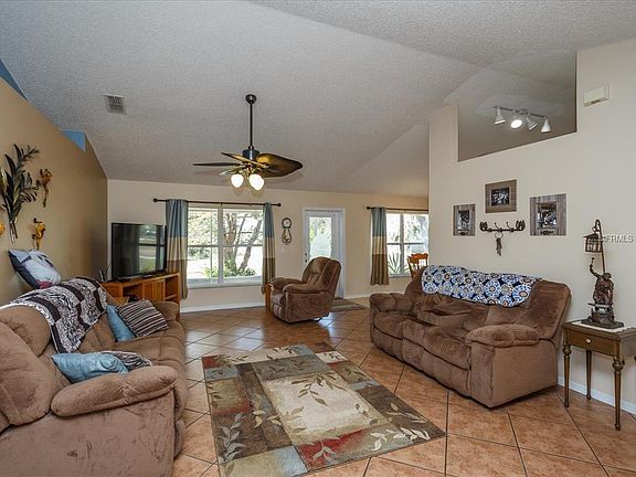 5th image of 1737 Pompano Dr