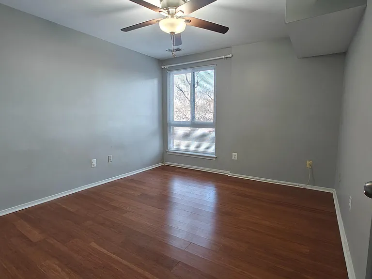 561 Florida Ave #104 — Photo 17
