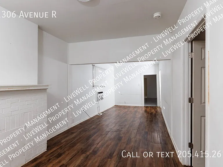 1306 Avenue R — Photo 9