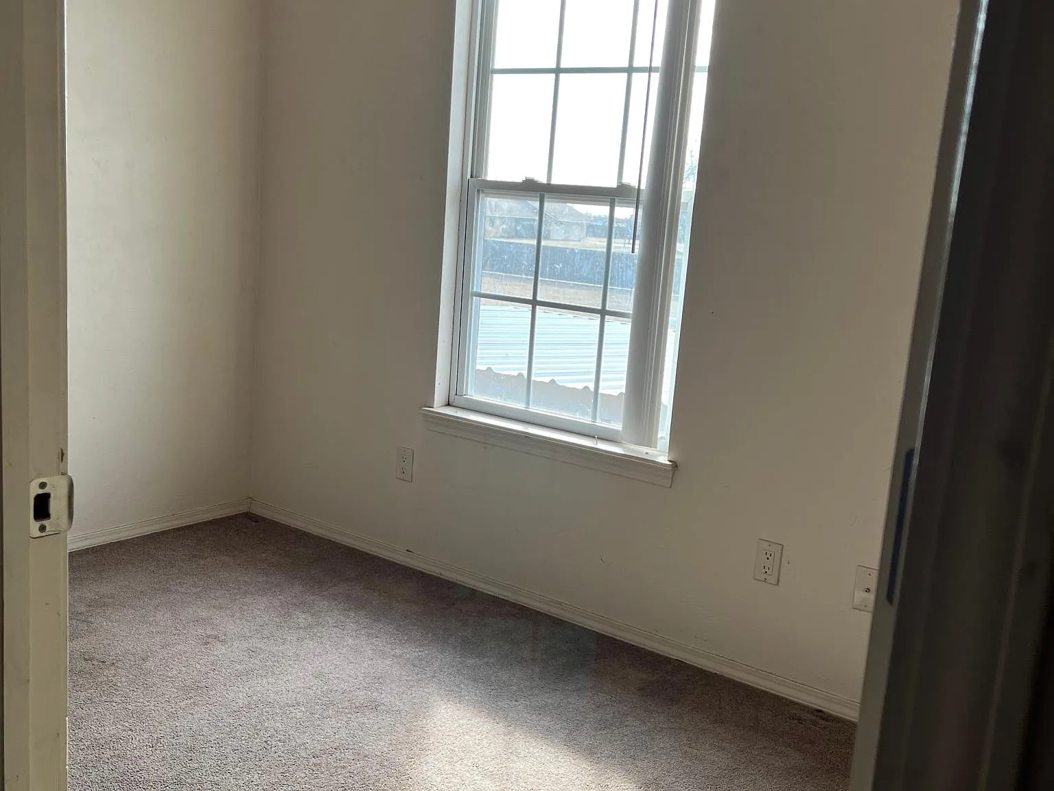 2 bed, 1.5 bath, $695 — Photo 3