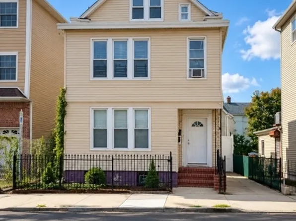 303 S Pearl St, Elizabeth, NJ 07202