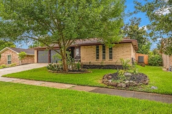 2nd image of 1728 Dolphin Dr