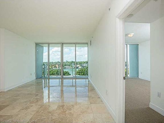 4th image of 6305 Indian Creek Dr APT 4C