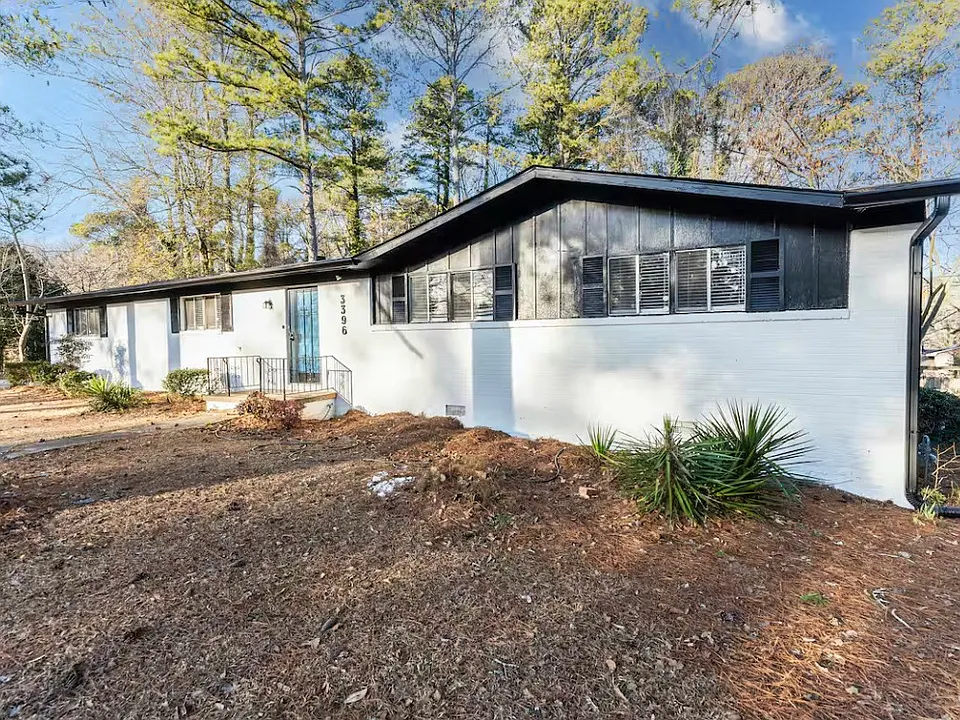 3396 Stardust Cir