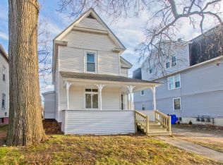 661 Carew St, Springfield, MA 01104