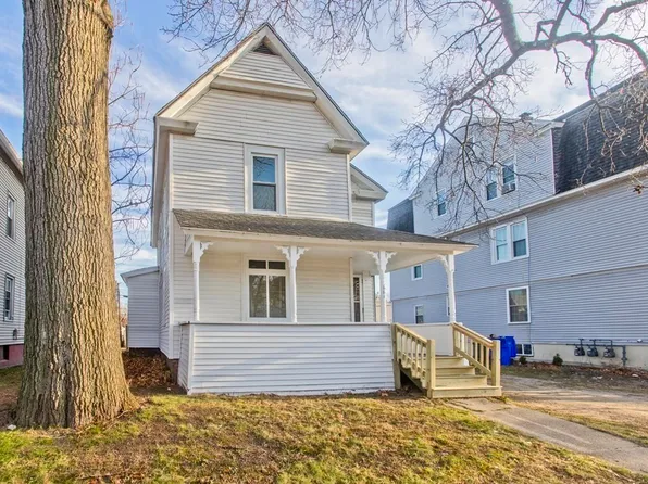 661 Carew St, Springfield, MA 01104