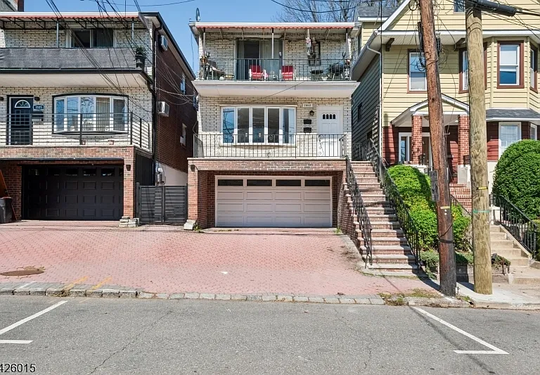 7807 Park Ave — Photo 1