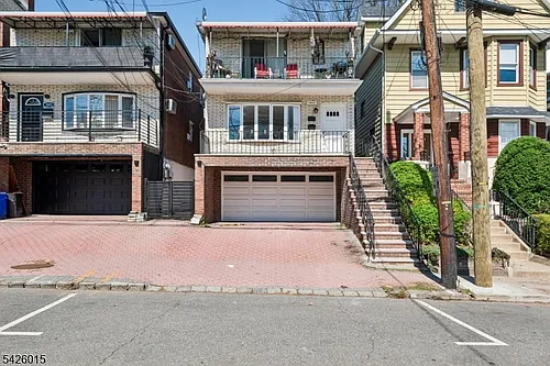 7807 Park Ave Photo 1