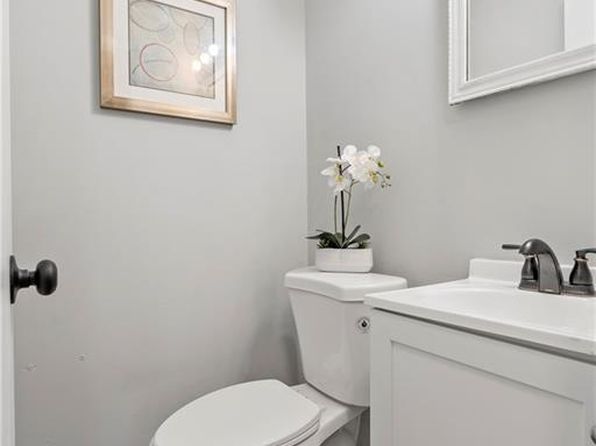 overland-park-kansas-75673854 picture