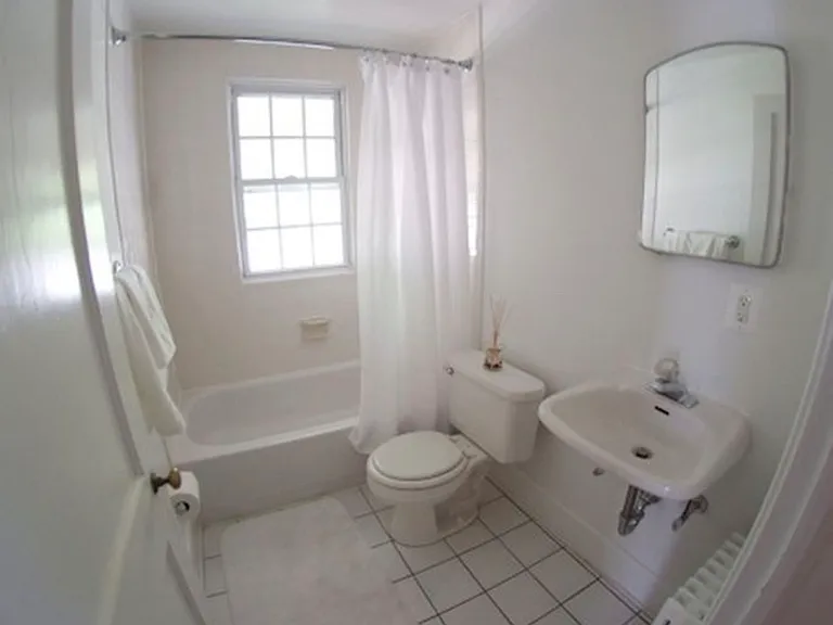 215 Culpeper St #A — Photo 9